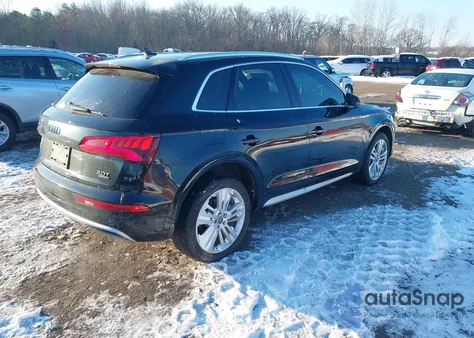 2018 Audi Q5 2.0T Premium/2.0T Tech Premium z USA, uszkodzony, nr VIN WA1BNAFY1J2023459